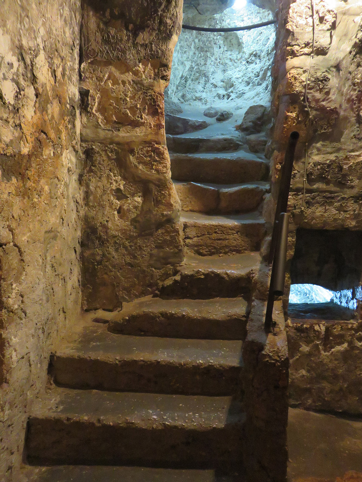 STEPS TO LAZARUS' TOMB