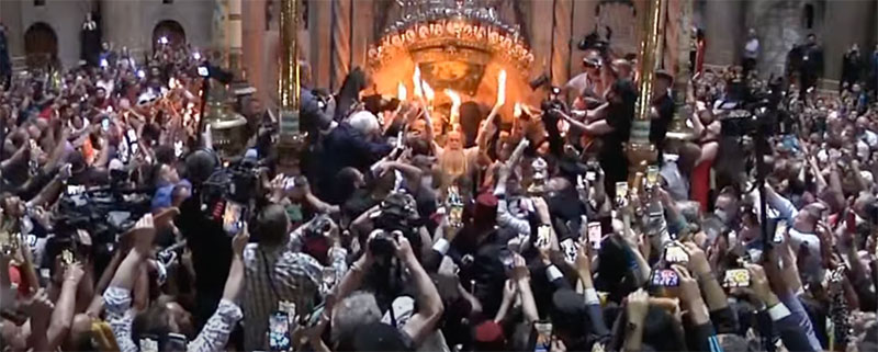 the Holy Fire - Patriarch Theophilos 2022