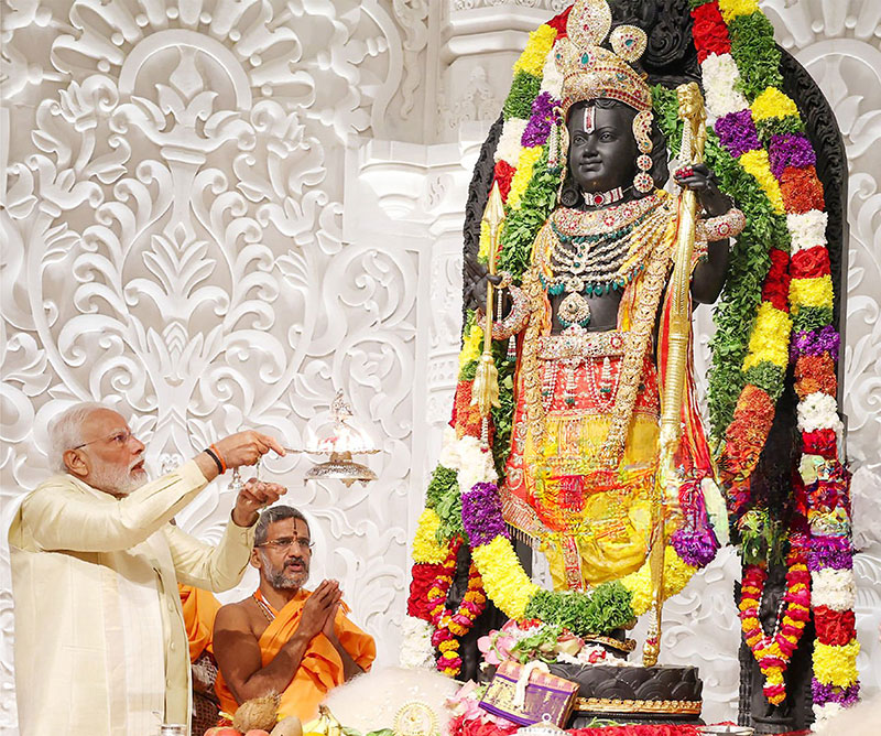 Prime Minister Modi of India worships Ramlal murti in Ayodhya.